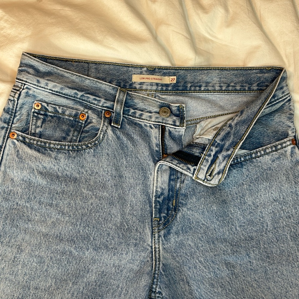 Levi’s low pro straight light wash